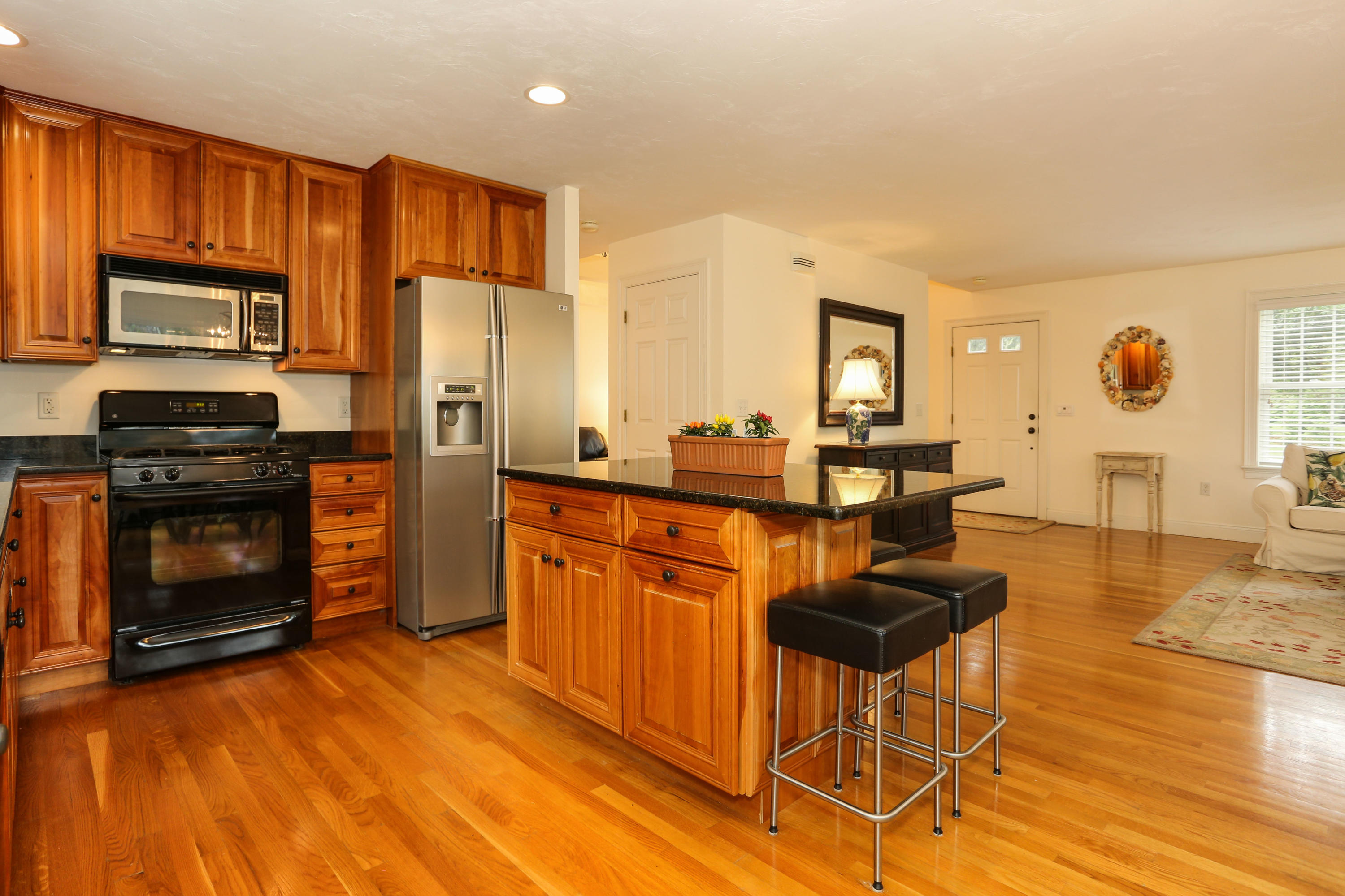 47 Bay Road Harwich, MA 02645 - Photo 9 of 35 44BayLR-10