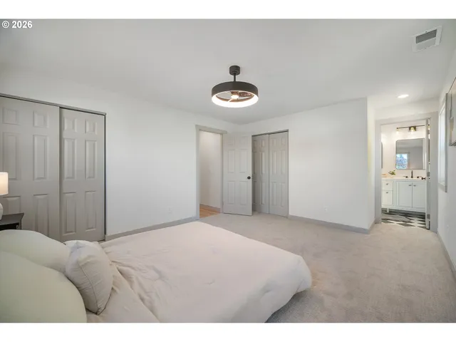 $370,000 | 1710 Johnson Street, North Bend, OR 97459