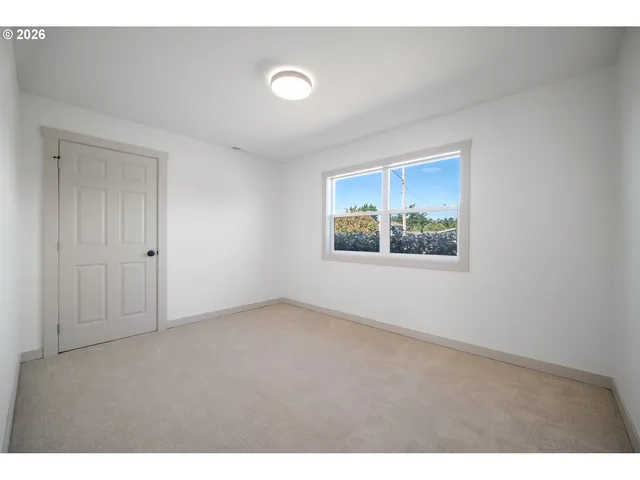 $370,000 | 1710 Johnson Street, North Bend, OR 97459