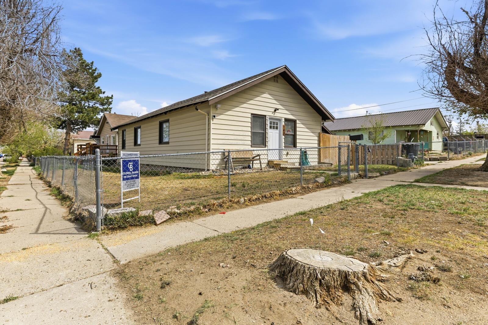 740 West 10th Street Casper, WY 82601 - Photo 1 of 22
