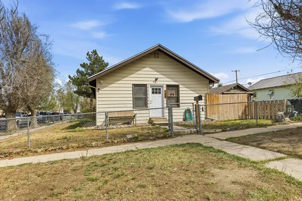$189,900 | 740 West 10th Street, Casper, WY 82601
