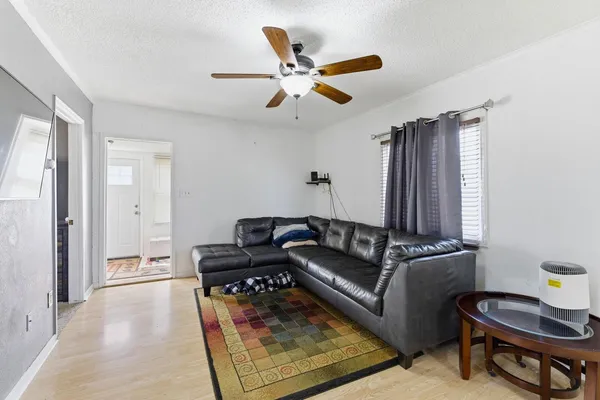 $189,900 | 740 West 10th Street, Casper, WY 82601