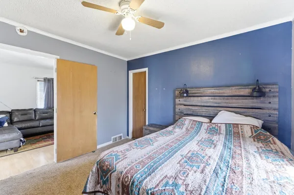 $189,900 | 740 West 10th Street, Casper, WY 82601