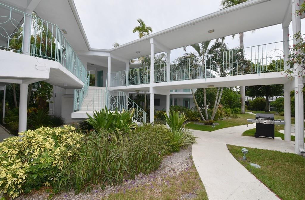 2161 Northeast 42nd Court, Unit 114 Lighthouse Point, FL 33064 - Photo 14 of 36 Photo 15