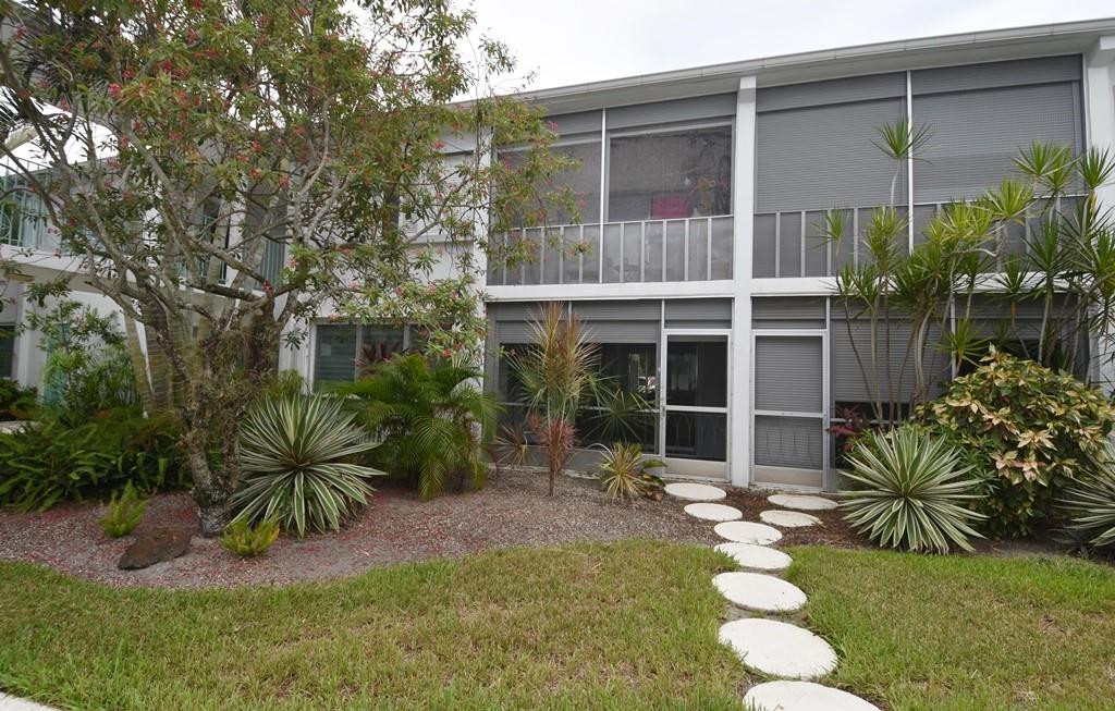 2161 Northeast 42nd Court, Unit 114 Lighthouse Point, FL 33064 - Photo 32 of 36 Photo 34