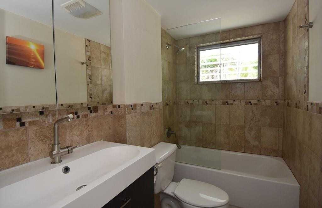 2161 Northeast 42nd Court, Unit 114 Lighthouse Point, FL 33064 - Photo 4 of 36 Photo 4