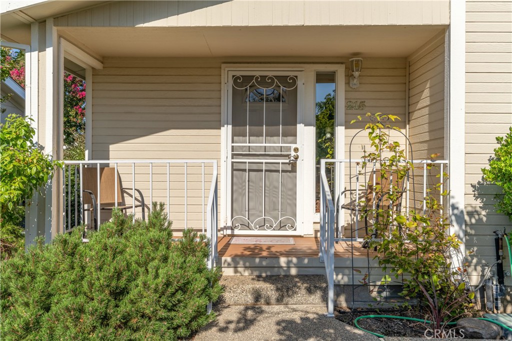 2050 Springfield Drive, Unit 215 Chico, CA 95928 - Photo 34 of 53 a front view of a house