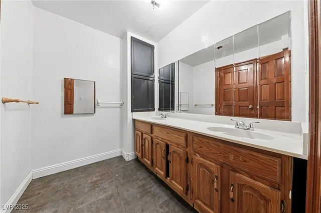 $949,000 | 1008 Santa Helena Avenue, Henderson, NV 89002