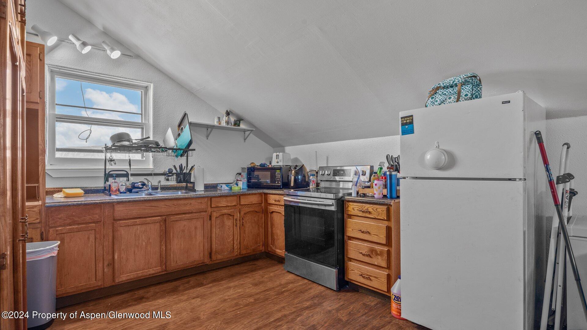 2050 45 Road De Beque, CO 81630 - Photo 10 of 14 2050 45 Rd-13