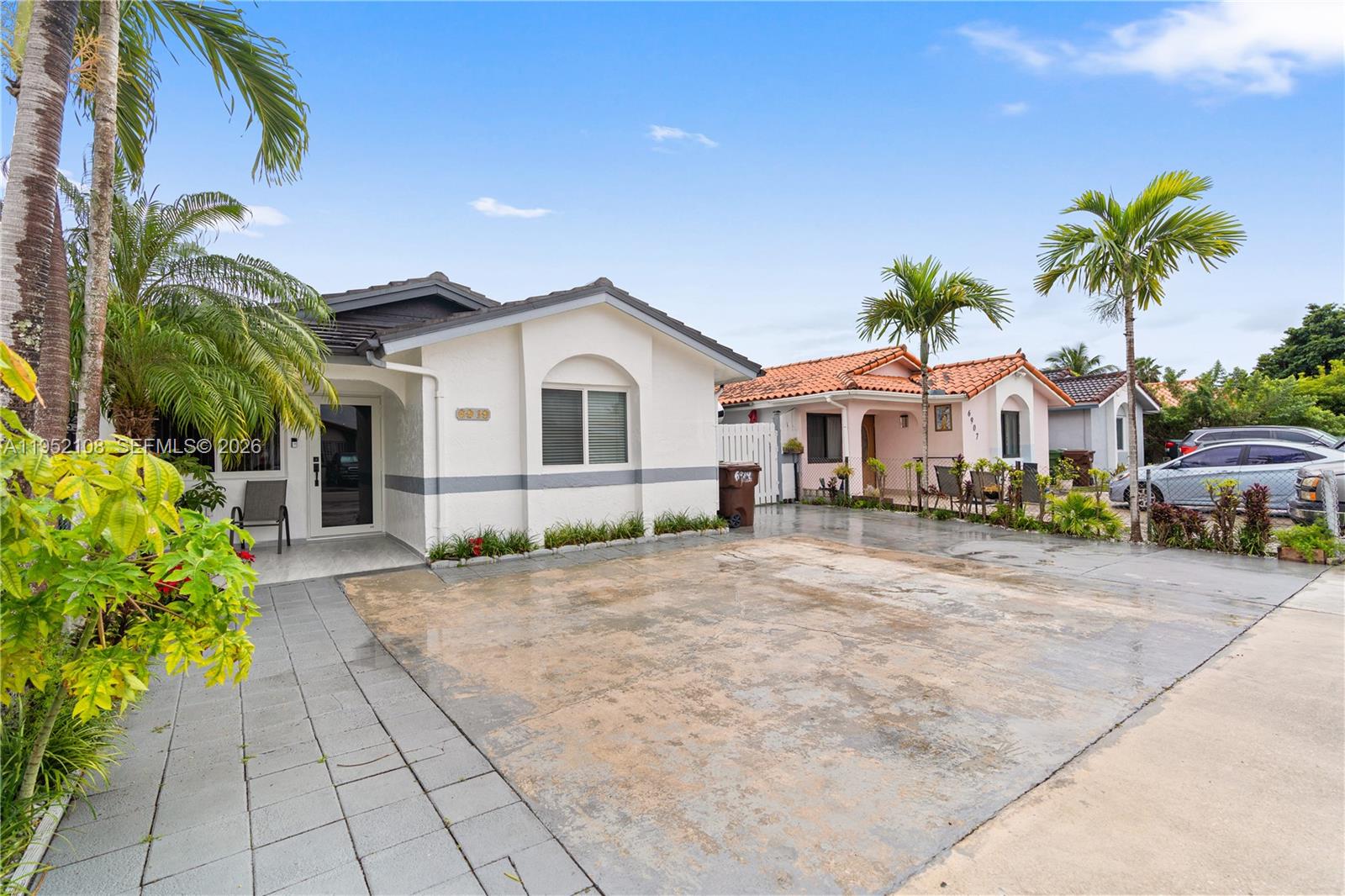 6919 West 29th Way Hialeah, FL 33018 - Photo 2 of 24