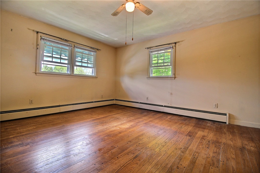 77 Tower Street Westerly, RI 02891 - Photo 14 of 27