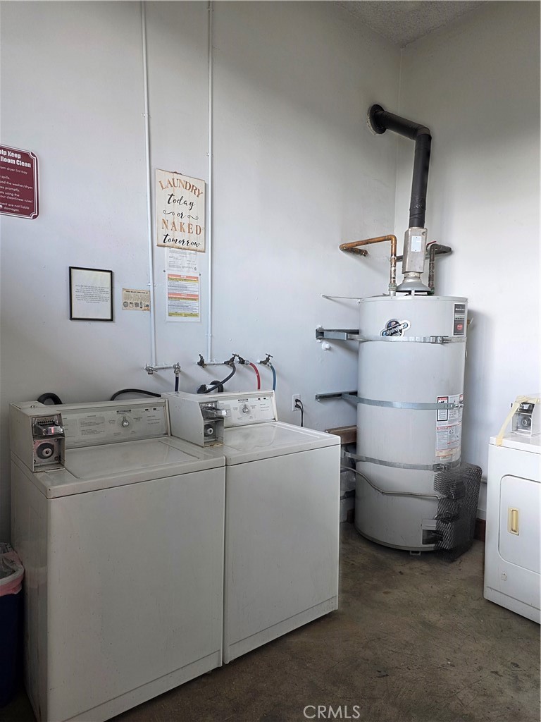 2257 Ewing Street, Unit 1 Los Angeles, CA 90039 - Photo 8 of 8 a utility room with dryer and washer