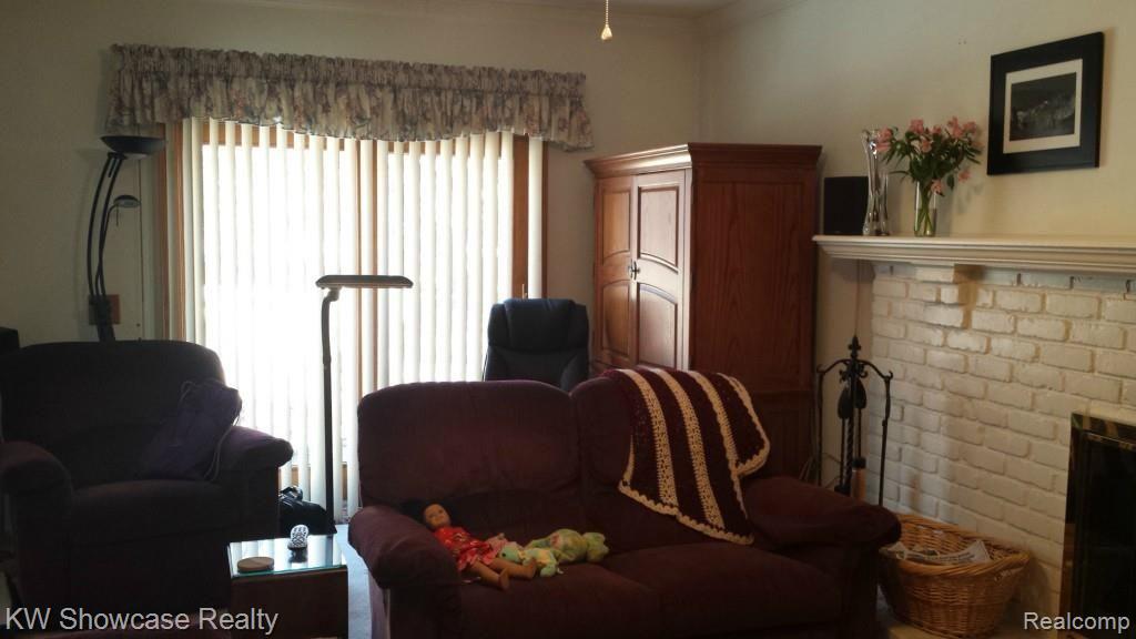 42928 Arlington Road Canton, MI 48187 - Photo 32 of 34 20140318_092958.jpg