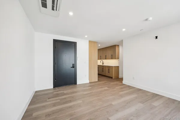 $4,900 | 325 Manville Road, Unit 203, Pleasantville, NY 10570