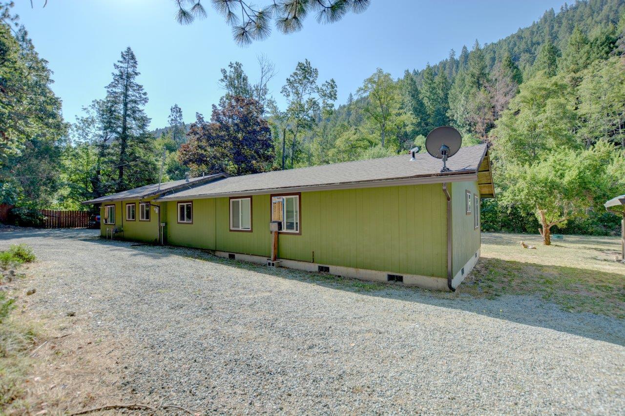 3399 Granite Hill Road Grants Pass, OR 97526 - Photo 5 of 30 5