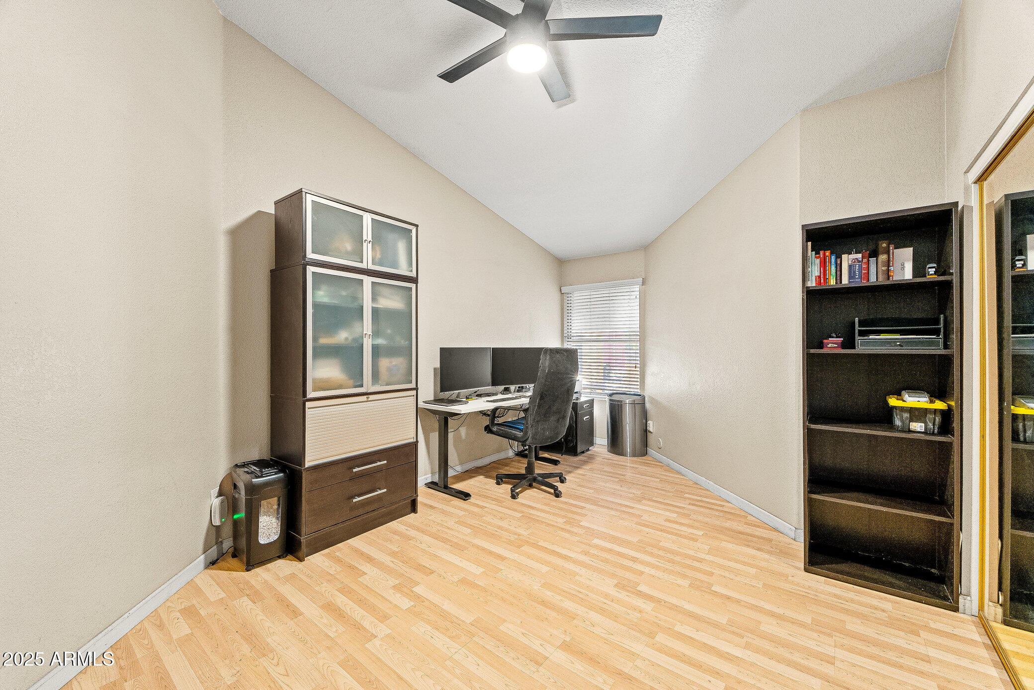 335 South Red Rock Street Gilbert, AZ 85296 - Photo 16 of 26 023_south_red_rock-19_123