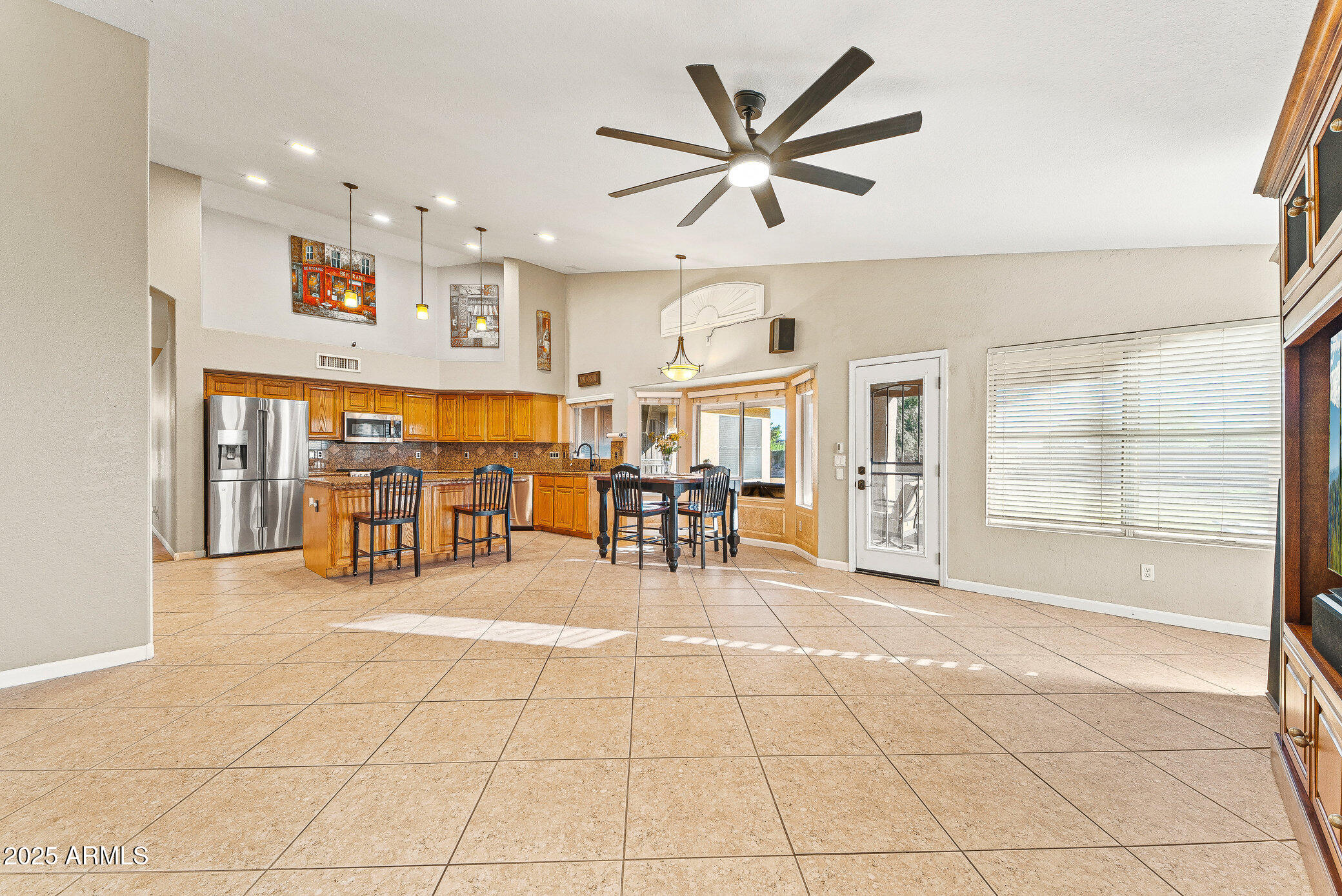 335 South Red Rock Street Gilbert, AZ 85296 - Photo 7 of 26 015_south_red_rock-11_921