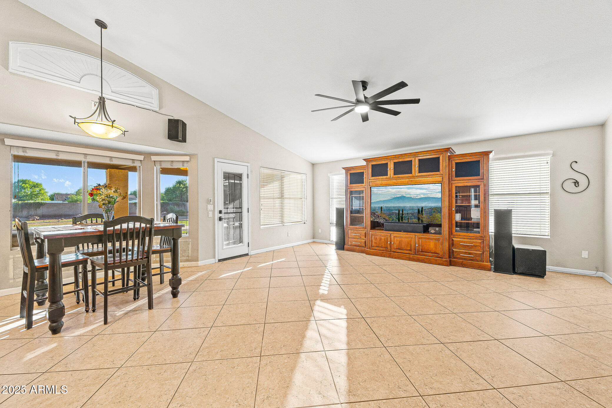 335 South Red Rock Street Gilbert, AZ 85296 - Photo 8 of 26 014_south_red_rock-10_765