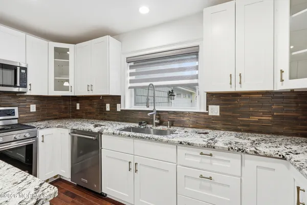 $1,999,000 | 232 Woodcrest Road, Oakhurst, NJ 07755