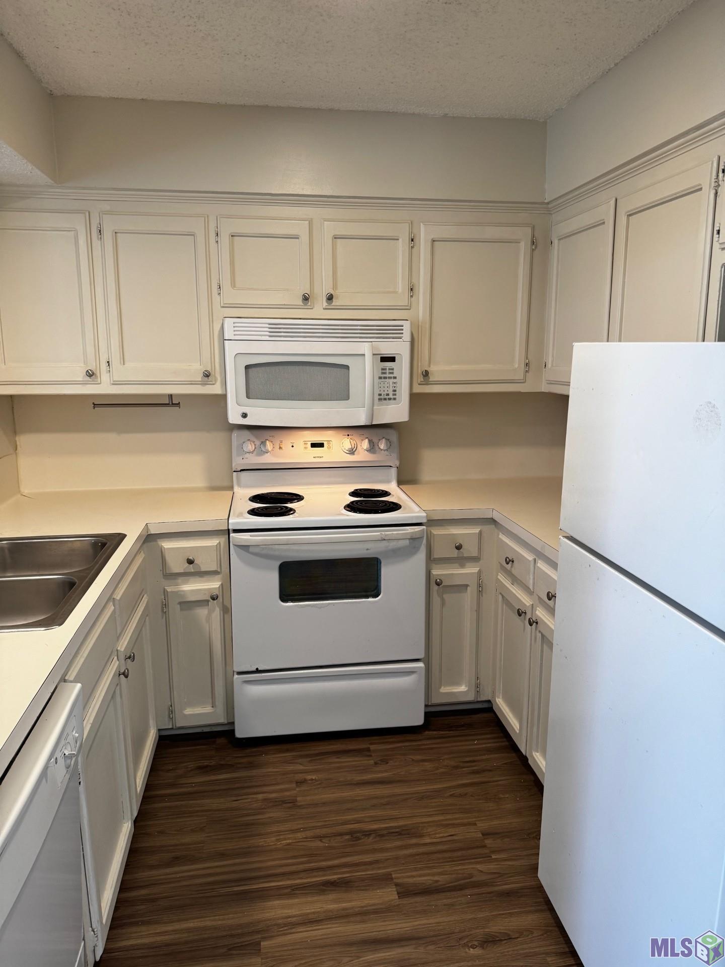 5131 Nicholson Drive, Unit B8 Baton Rouge, LA 70820 - Photo 3 of 6