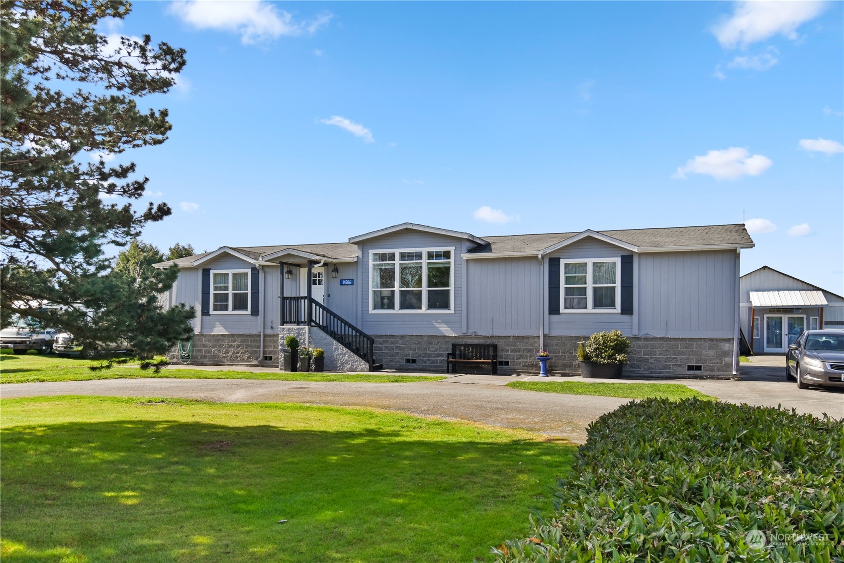 14206 Avon Allen Road Mount Vernon, WA 98273 - Photo 1 of 40 Gallery Image 1