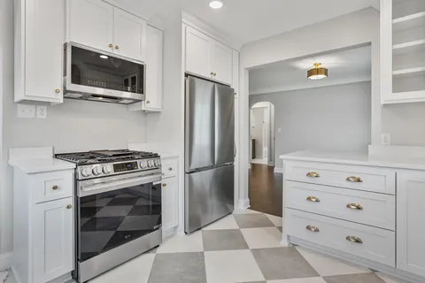 $409,900 | 4140 Yates Avenue North, Robbinsdale, MN 55422