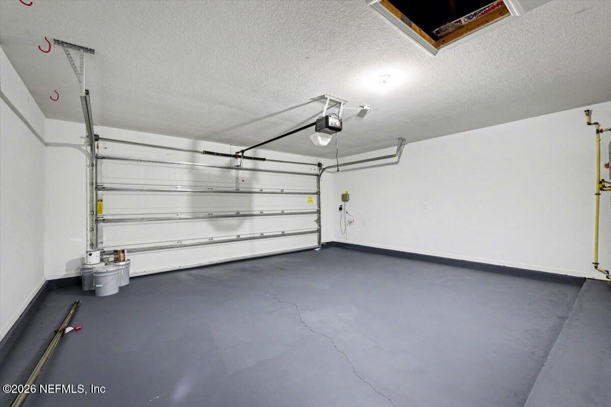 7401 Steventon Way Jacksonville, FL 32244 - Photo 28 of 32 a view of room and garage