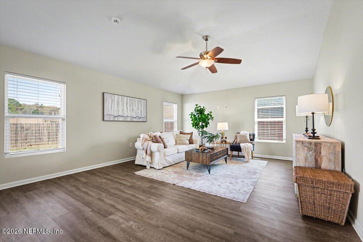 7401 Steventon Way Jacksonville, FL 32244 - Photo 6 of 32 a living room with furniture