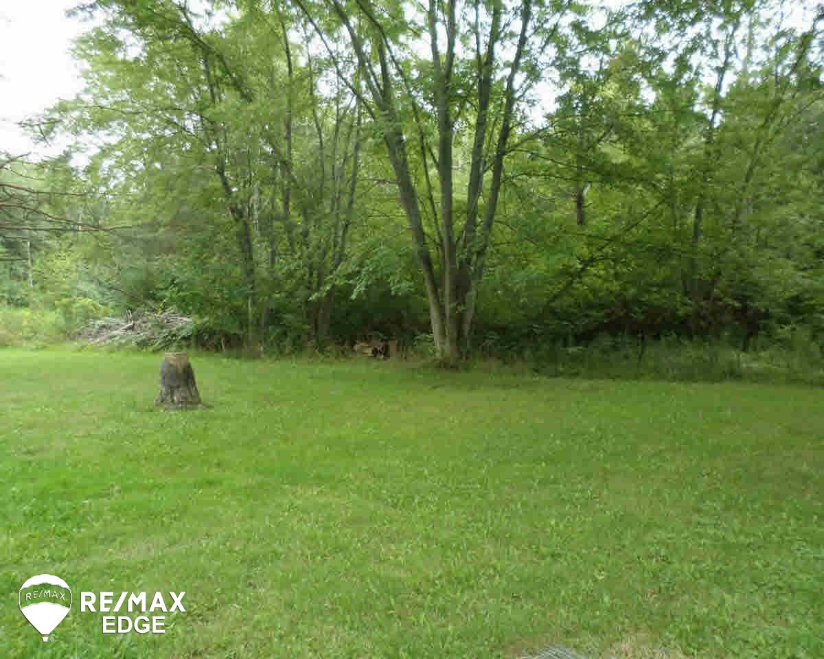 3303 Field Road Clio, MI 48420 - Photo 5 of 11 21212152-4.JPG