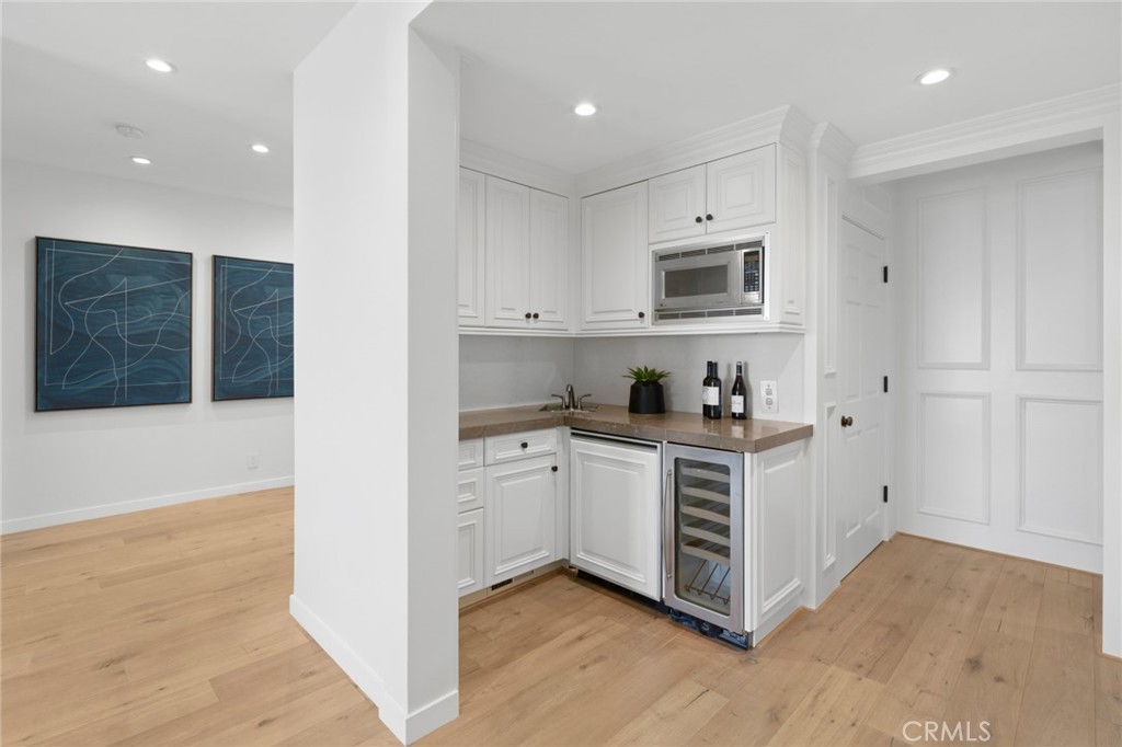 1021 Kings Road Newport Beach, CA 92663 - Photo 24 of 49 Gallery Image 24