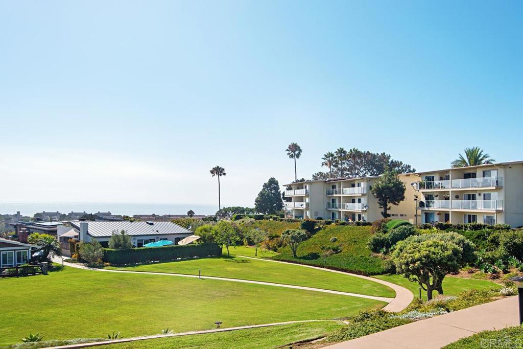 620 West Solana Circle, Unit 3A Solana Beach, CA 92075 - Photo 33 of 37 a view of a city