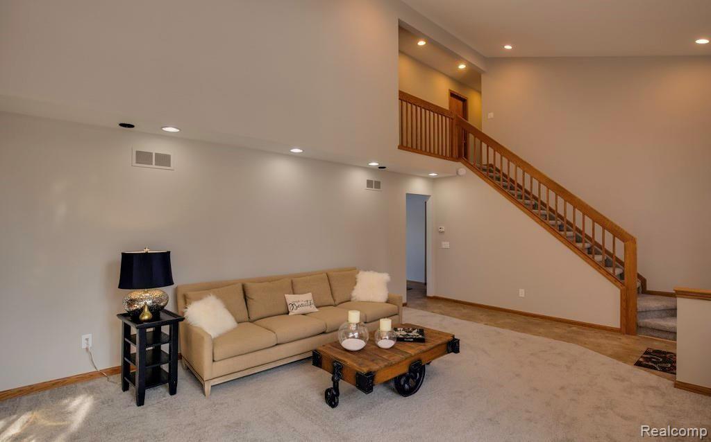 23057 Rochelle Street Macomb, MI 48042 - Photo 9 of 24 JTP-20190203-0007 - Reduced.JPG