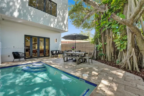 $7,950 | 3465 Southwest 3rd Avenue, Miami, FL 33145