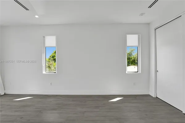 $7,950 | 3465 Southwest 3rd Avenue, Miami, FL 33145