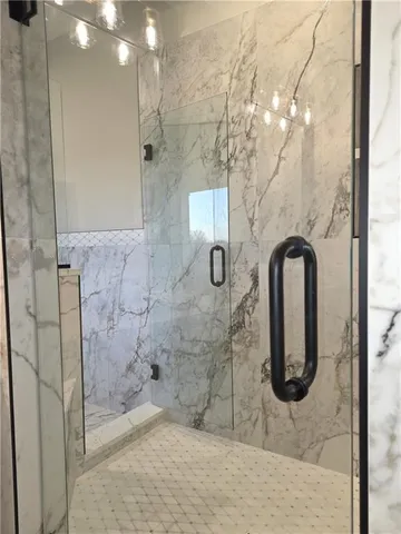 $885,000 | 4145 Lk Shr Drive, Basehor, KS 66007