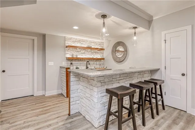 $885,000 | 4145 Lk Shr Drive, Basehor, KS 66007