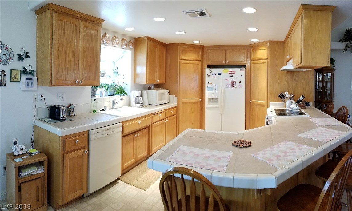 5900 Doubletree Road Pahrump, NV 89061 - Photo 7 of 34 Gallery Image 7