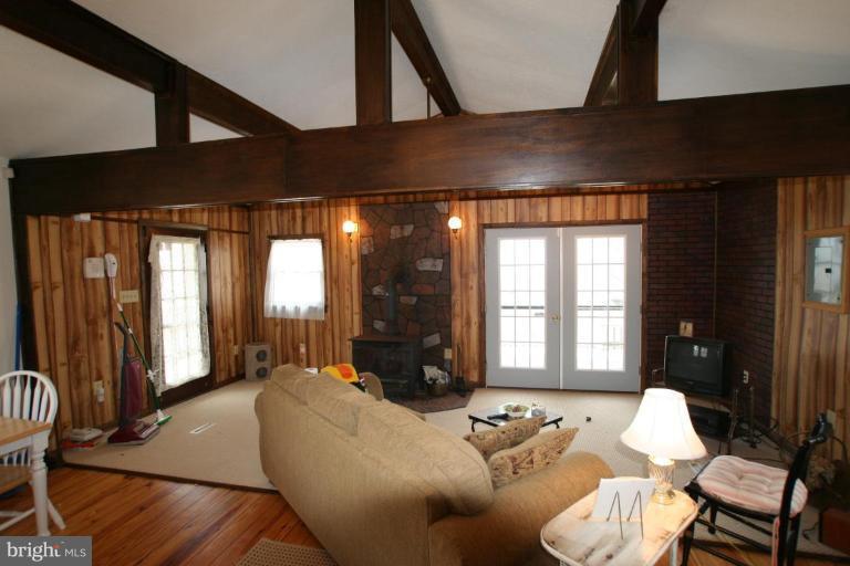 4837 Blue Mountain Road Linden, VA 22642 - Photo 2 of 14 Family Room
