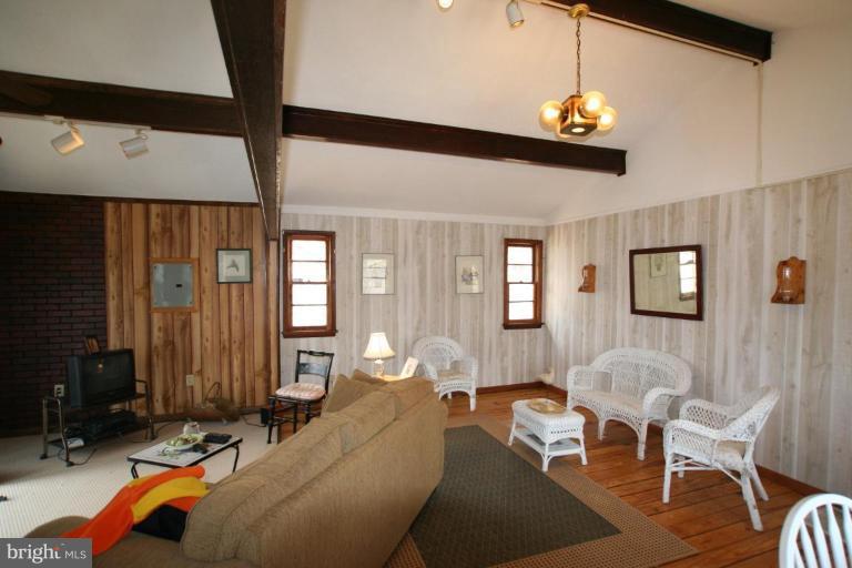 4837 Blue Mountain Road Linden, VA 22642 - Photo 10 of 14 Family Room #2