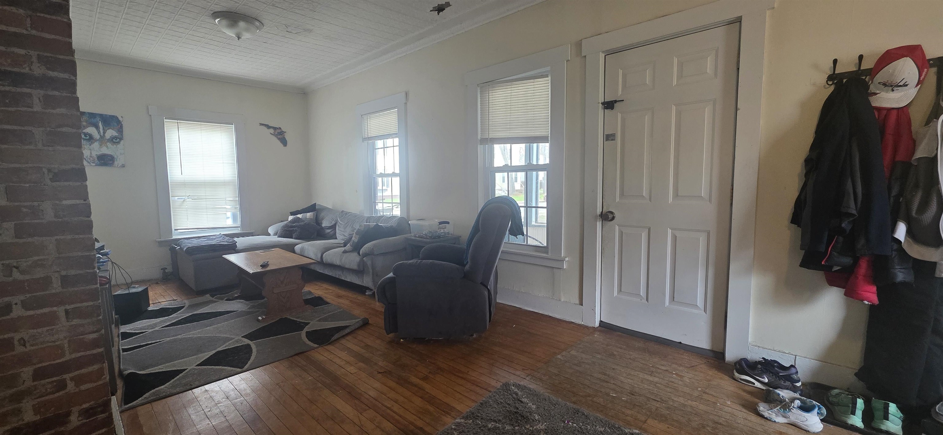 36 Prospect Street Claremont, NH 03743 - Photo 2 of 20