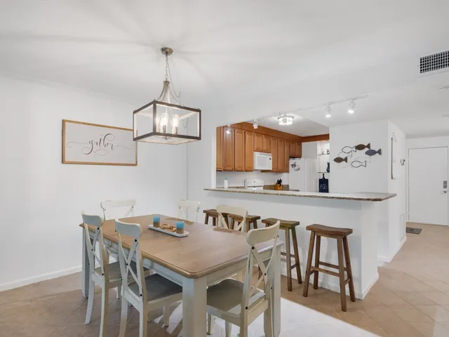 $5,500 | 5101 Florida A1A, Unit 109, Vero Beach, FL 32963