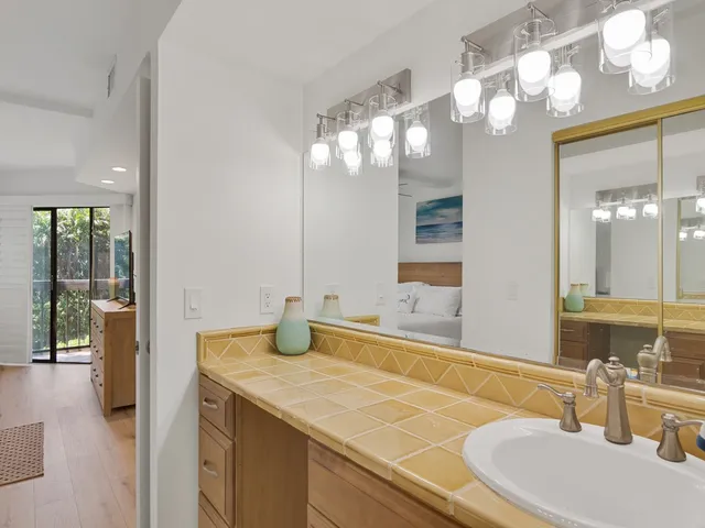 $5,500 | 5101 Florida A1A, Unit 109, Vero Beach, FL 32963