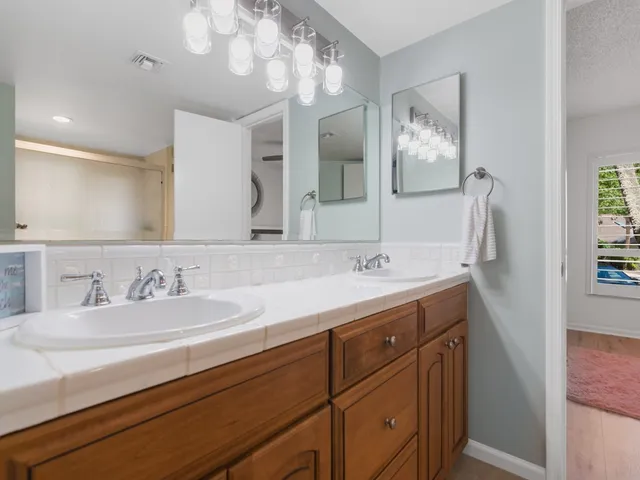 $5,500 | 5101 Florida A1A, Unit 109, Vero Beach, FL 32963