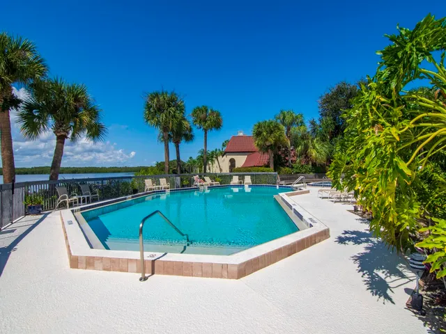 $5,500 | 5101 Florida A1A, Unit 109, Vero Beach, FL 32963