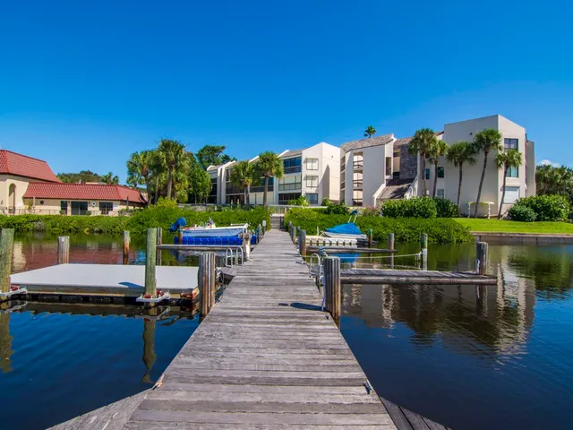 $5,500 | 5101 Florida A1A, Unit 109, Vero Beach, FL 32963