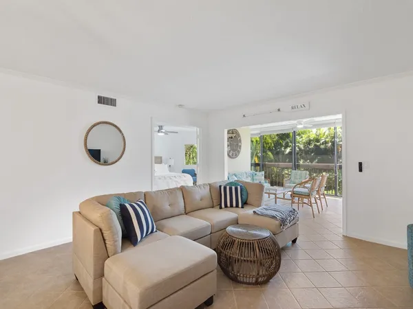 $5,500 | 5101 Florida A1A, Unit 109, Vero Beach, FL 32963