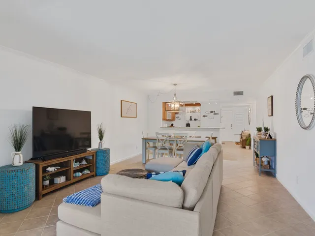 $5,500 | 5101 Florida A1A, Unit 109, Vero Beach, FL 32963