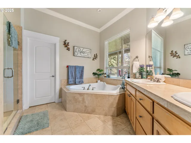 $829,000 | 2709 Jerome Prairie Road, Grants Pass, OR 97527