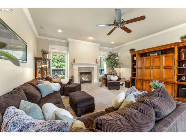 $829,000 | 2709 Jerome Prairie Road, Grants Pass, OR 97527