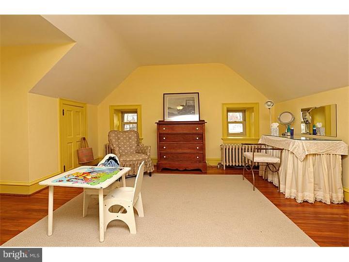 1611 Harris Road Cheltenham, PA 19038 - Photo 19 of 25 Gallery Image 19